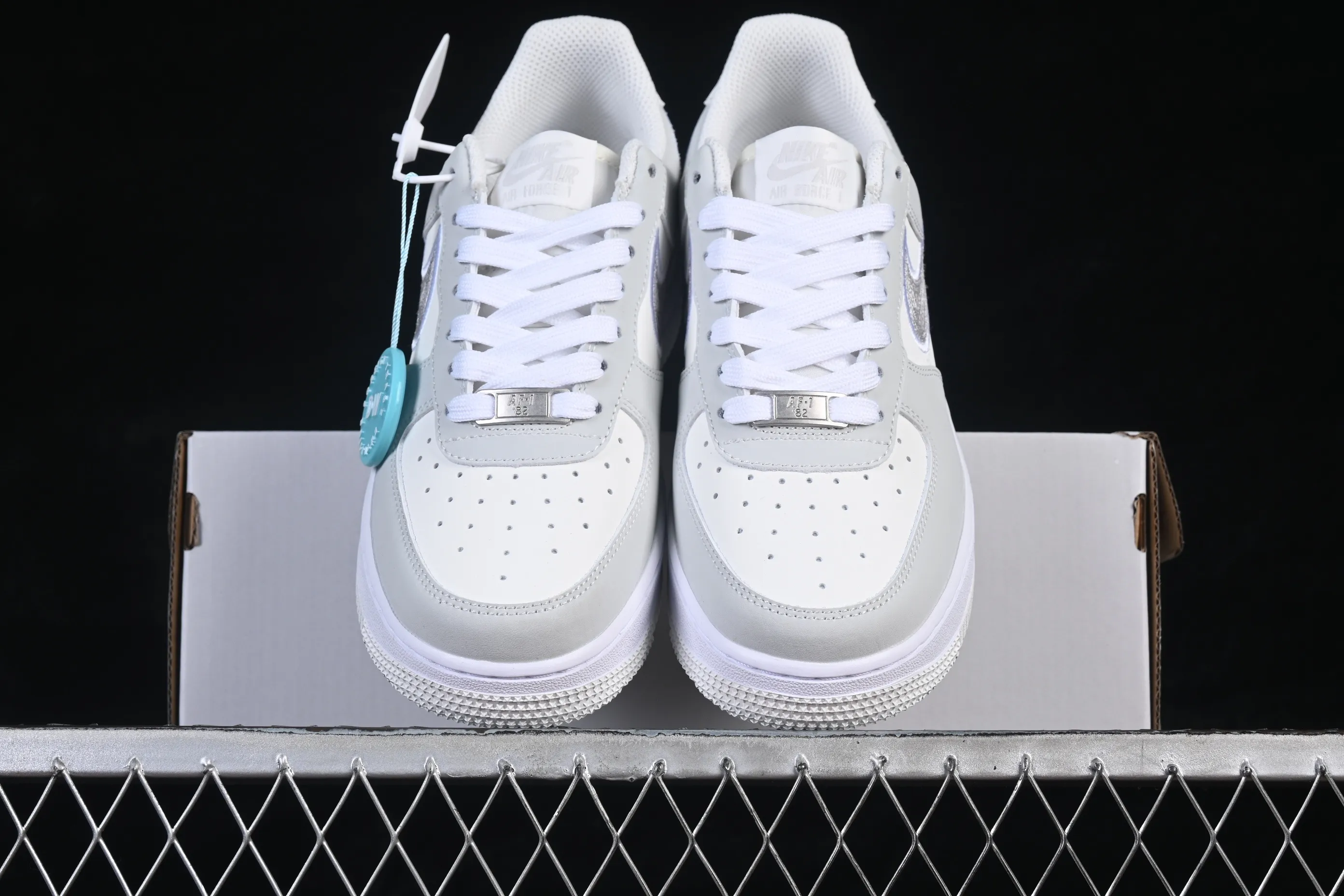 All Categories Nk Air Force 1 Air Force Series Nk Air Force 1 Low Air Force Low Nike Air Force 1'07 Low White Gray Air Force One Low Casual Shoes IB6842-100